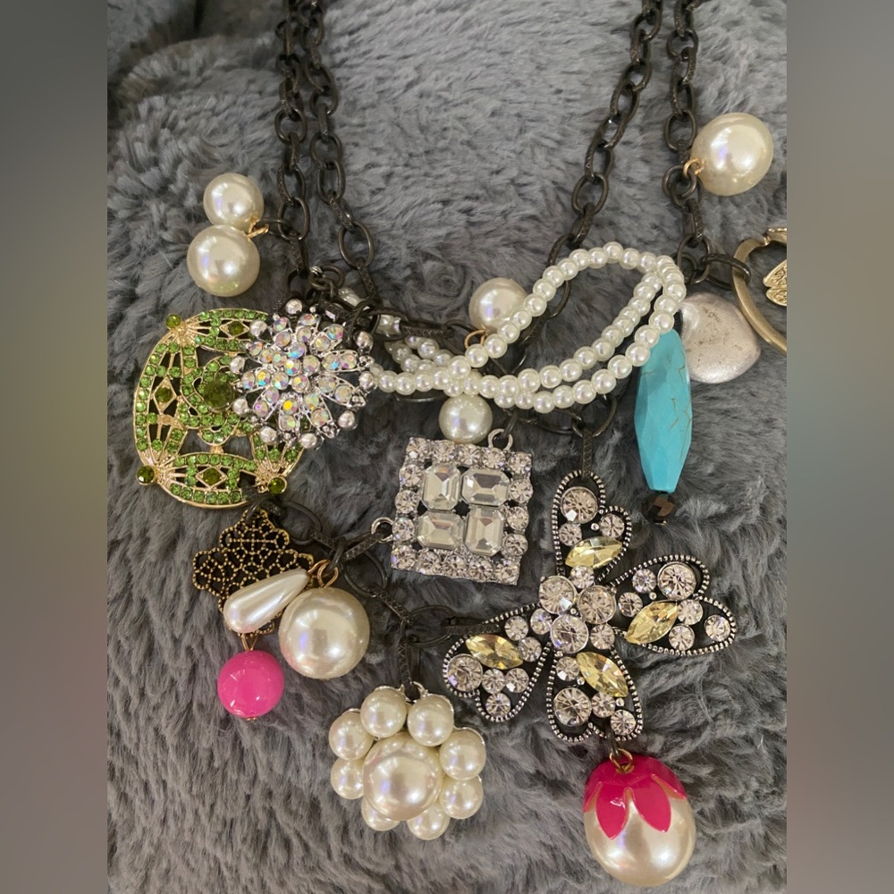 NIB Plunder Necklace “Alexis”
